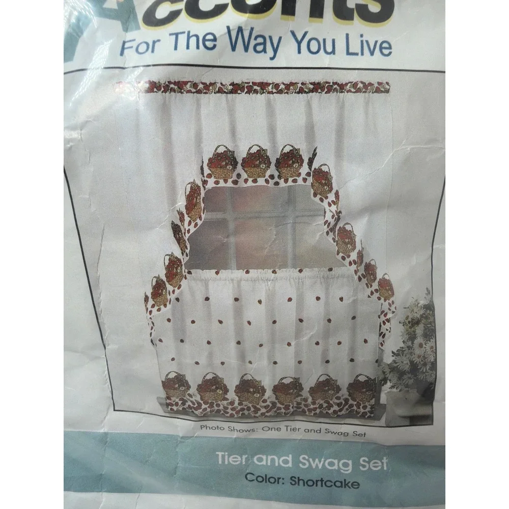 NEW Lees Curtain Company Window Accents Tier Swag Set 36in Shortcake Strawberry
